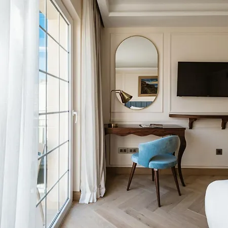 Palazzo Castagna Boutique *